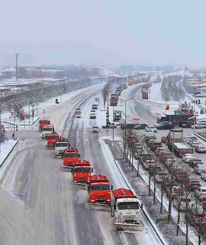 С района «Сарыарка» вывезено более 64 тыс. м³ снега с начала зимнего сезона