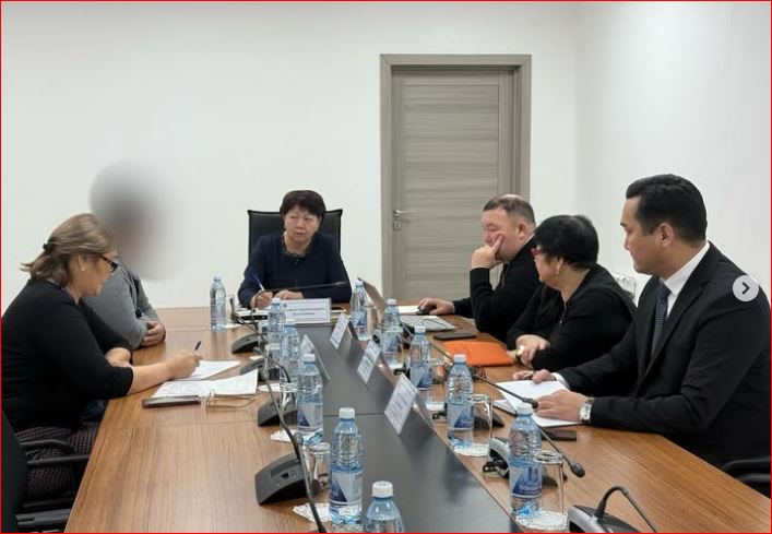 Руководитель Департамента юстиции провела прием граждан по личным вопросам в Атырауском областном акимате