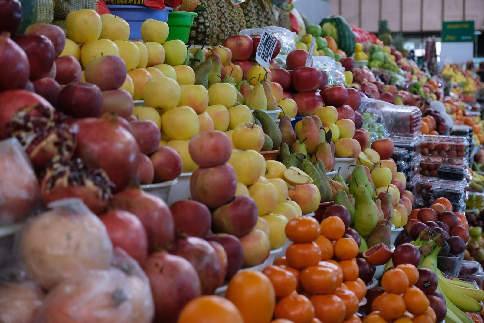 Ярмарки выходного дня в нескольких районах Алматы переходят на трёхдневный формат работы