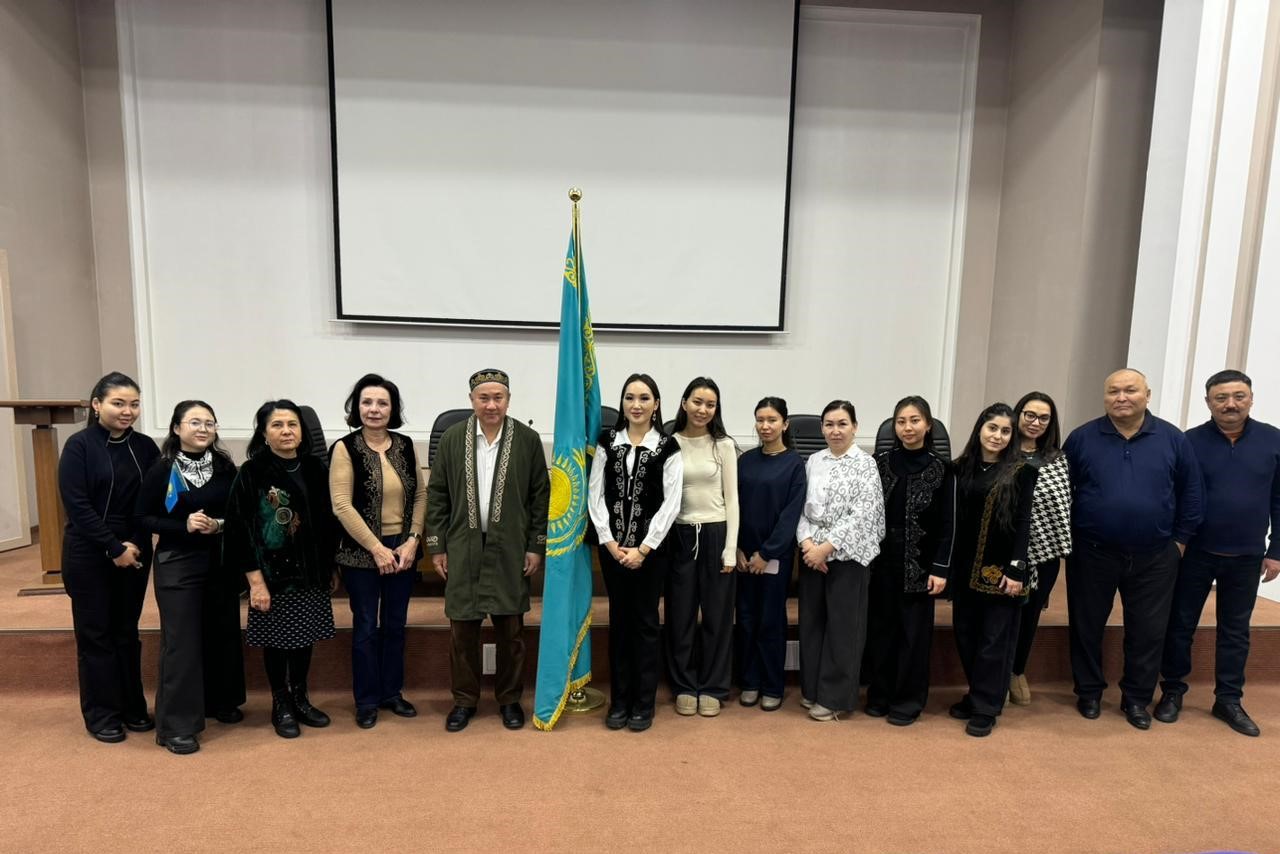 РУКОВОДИТЕЛЬ ДЕПАРТАМЕНТА ДАУЛЕТБАЕВ ДАМИР АБАЙДЫЛДАЕВИЧ ПОЗДРАВИЛ СОТРУДНИКОВ ДЕПАРТАМЕНТА С ДНЕМ НЕЗАВИСИМОСТИ РЕСПУБЛИКИ КАЗАХСТАН