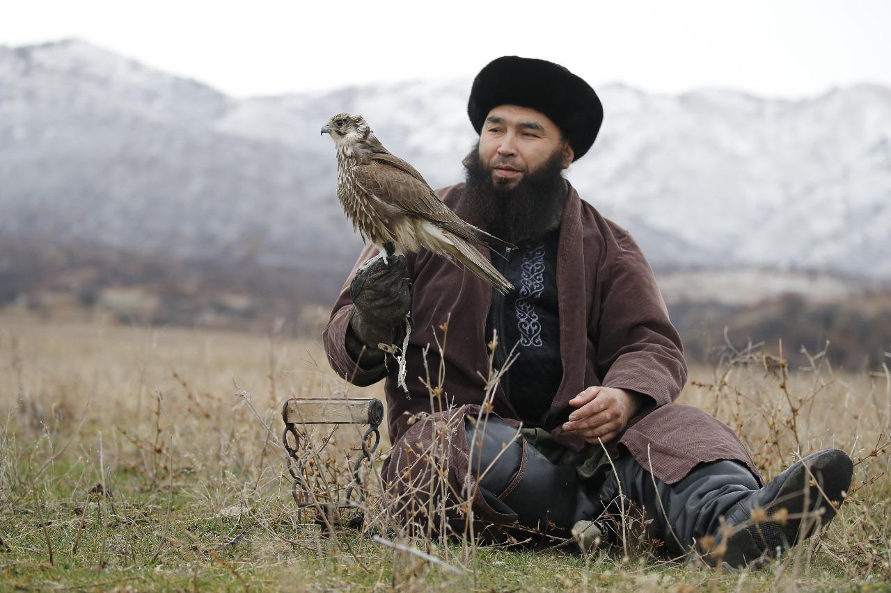 В Карагандинской области определили сильнейших охотников с ловчими птицами