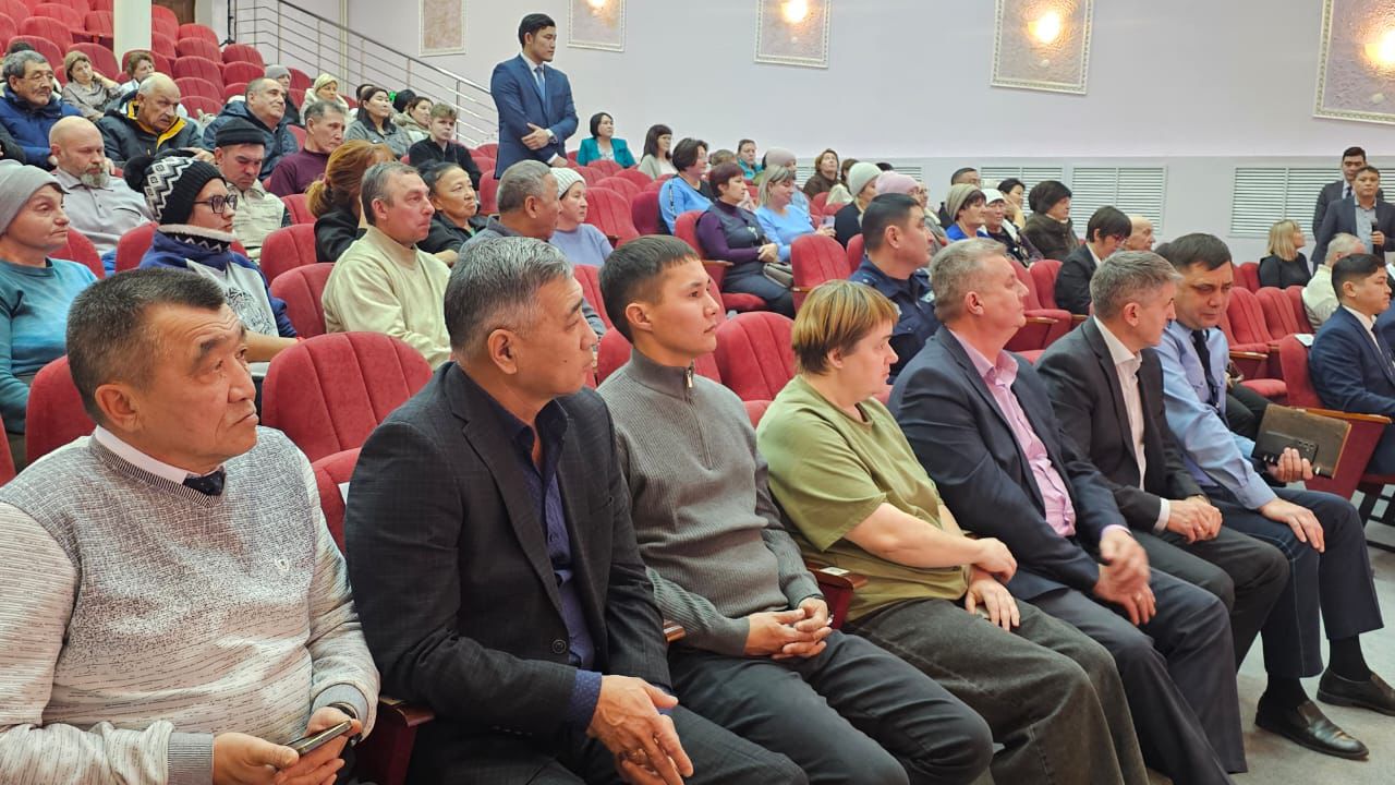 Встреча акима города с населением поселка Октябрьский