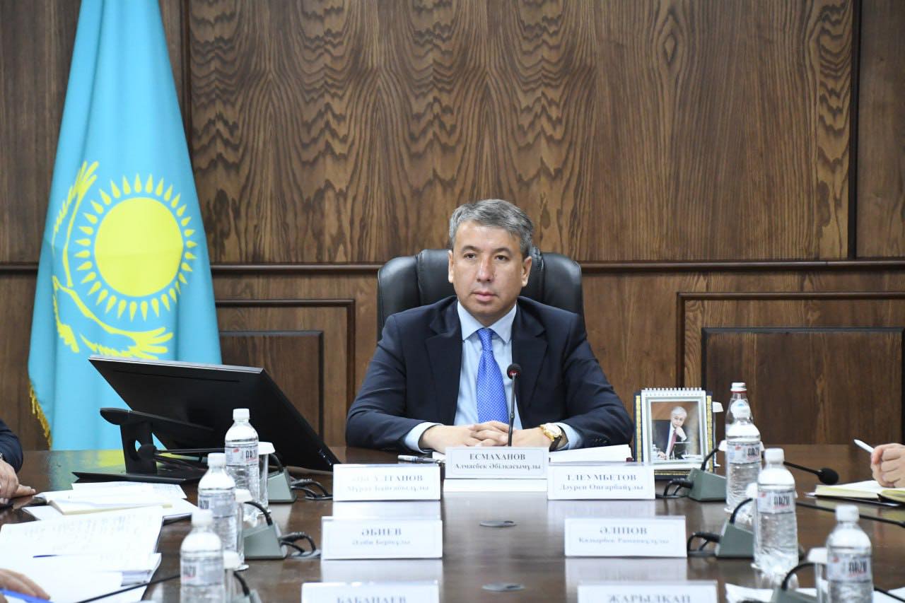 Алмасбек Есмаханов подвел итоги года с высокими показателями