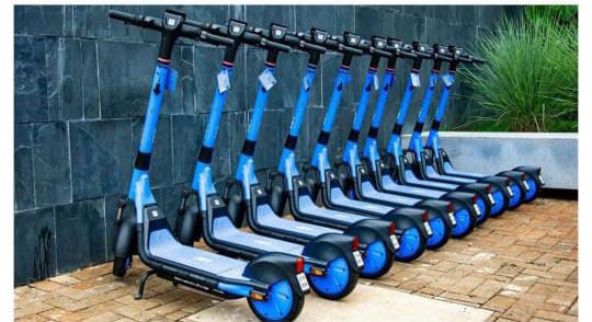 Порядок использования электросамокатов, защита прав детей: Сенат принял закон.