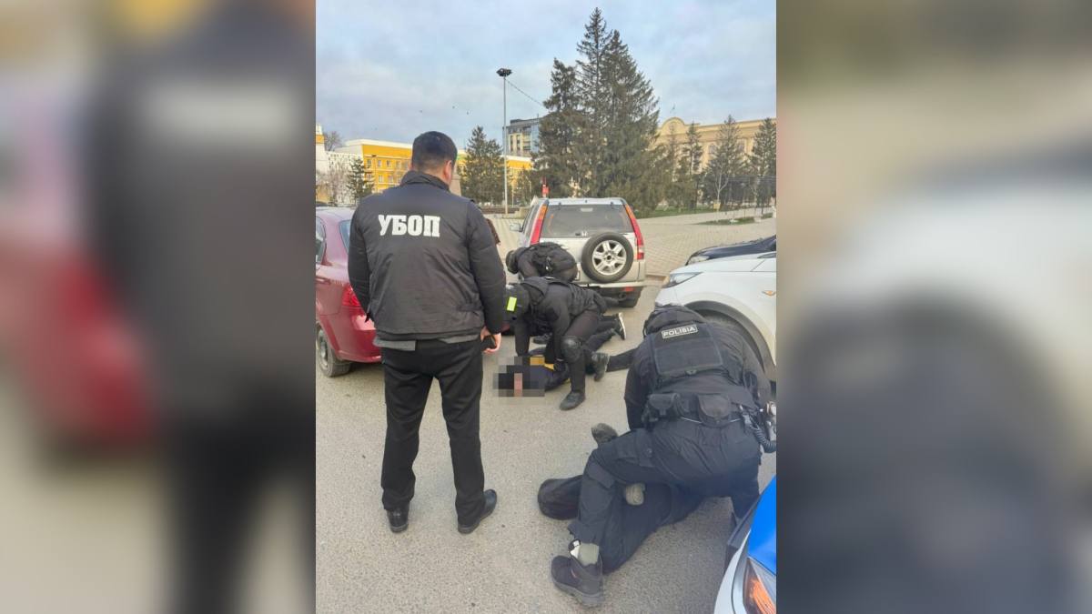 Оралда 4 млн теңгеден астам қаражат бопсалады деген күдікті ұсталды