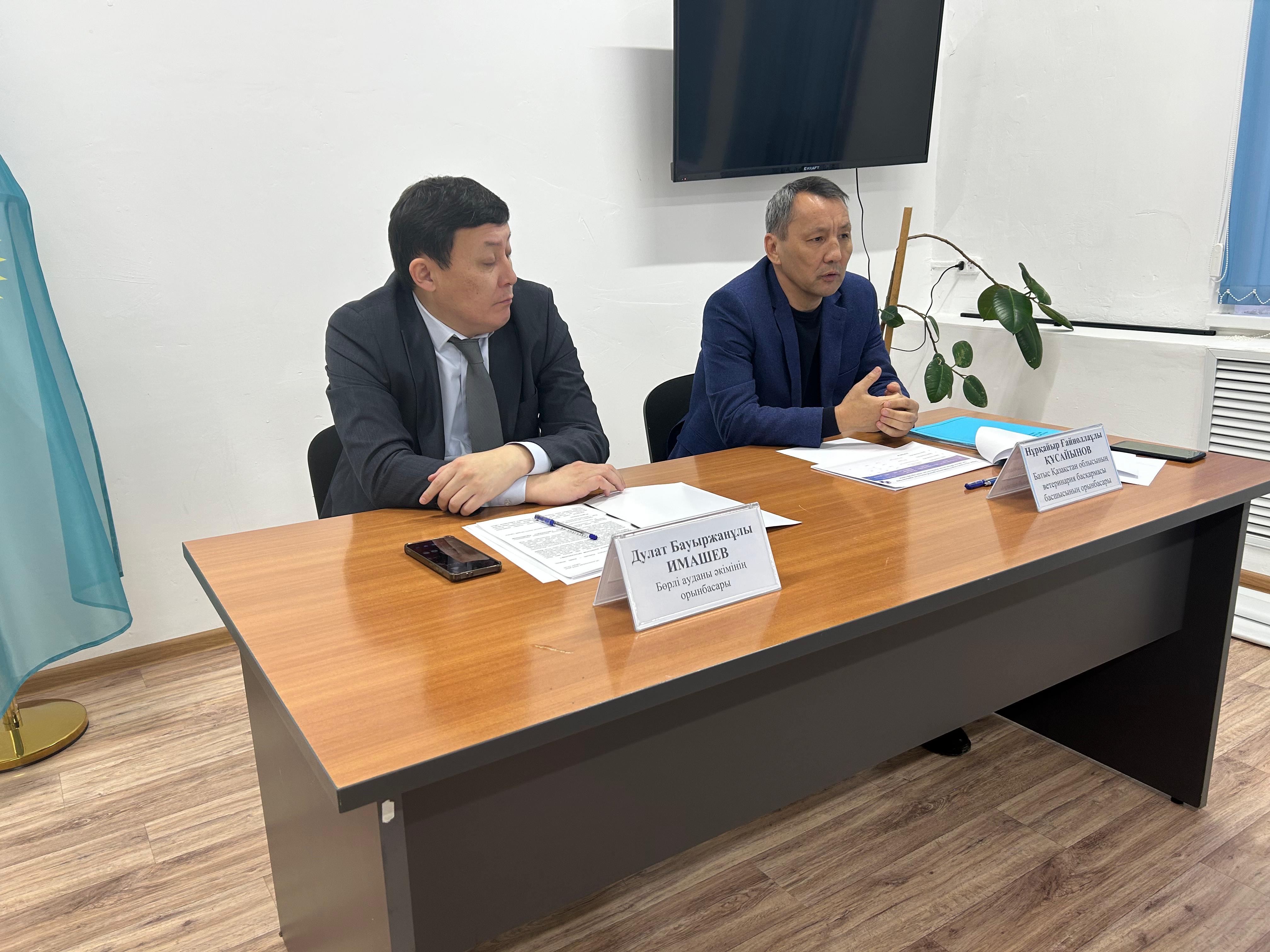 Разъяснительная работа с населением по использованию светоотражающих ошейников