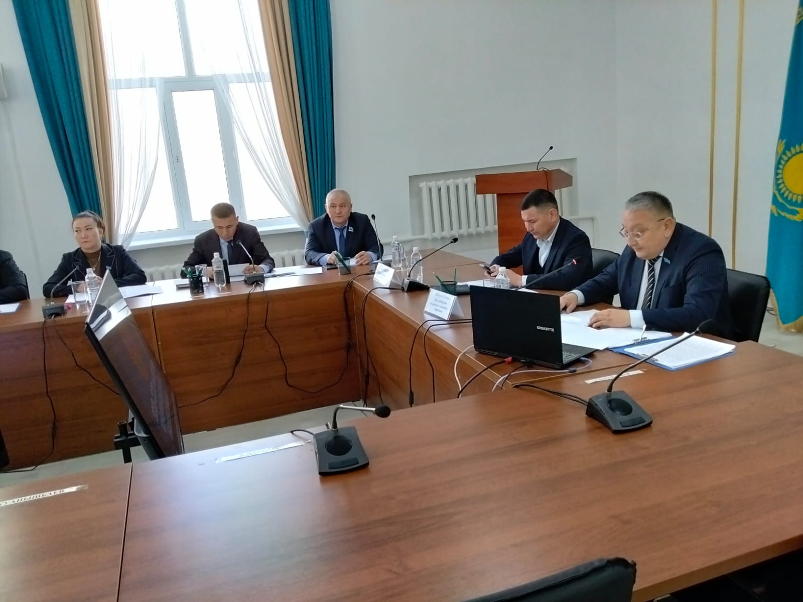 Ақтоғай аудандық мәслихатының кезекті 43 сессиясы 2025 жылдың 19 желтоқсан күні сағат 11:30-де (Ә.Бөкейхан көшесі, 4, үлкен залда) өтті.