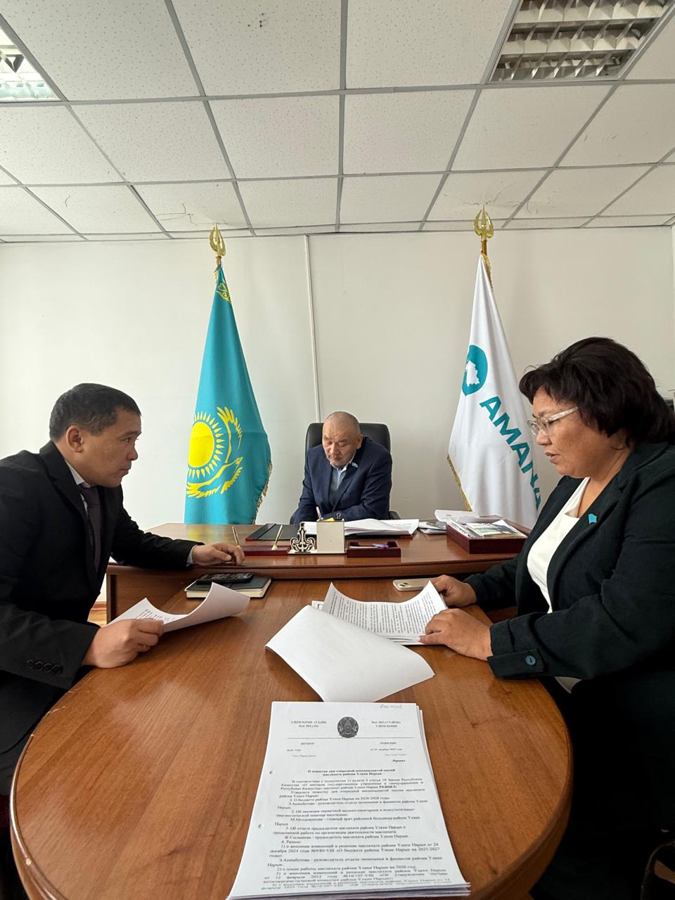 Состоялось заседание постоянной комиссии маслихата района Үлкен Нарын