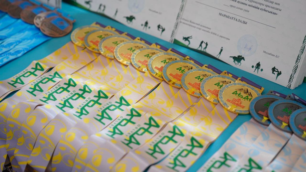 Бүгін Шүлбі кентінде аудан әкімінің кубогына арналған волейболдан жасөспірім ұлдар мен қыздар арасындағы жарыс өз жалауын көтерді