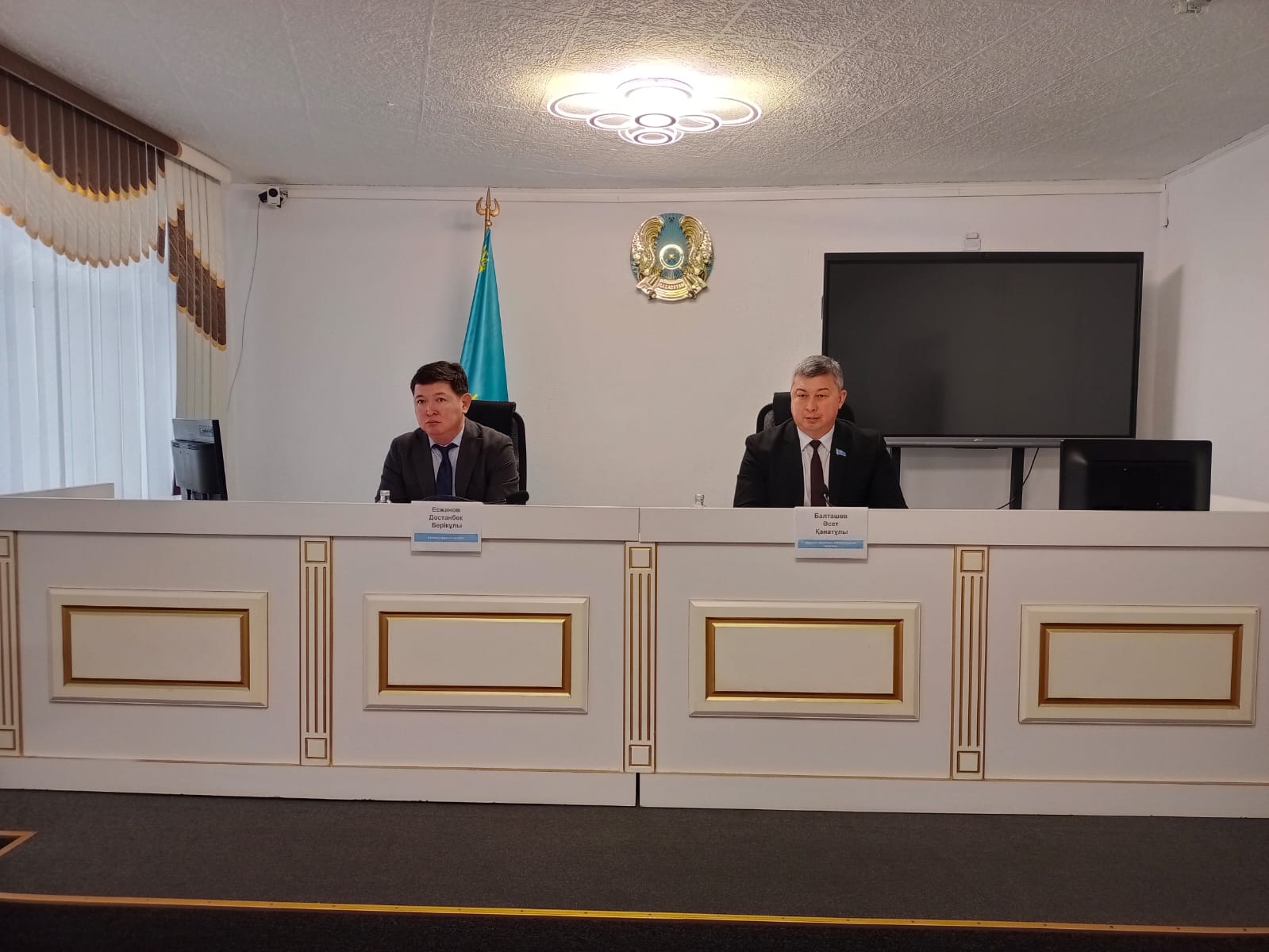 Аудандық мәслихаттың кезекті сессиясының отырысы  &nbsp;