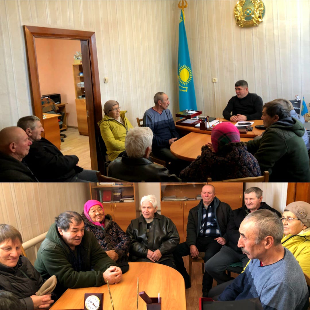Жиналыс ауыл әкімі Ж.Қ.Душанов. ауылдың ардагерлер және ақсақалдар кеңесімен.