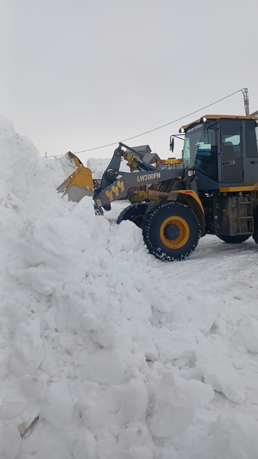 Округ аумағында қар шығару