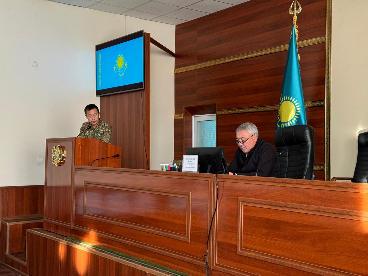 Аудан әкімінің орынбасары Қ.Жатқанбаевтың төрағалығымен аудандық Төтенше жағдайлардың алдын алу және жою жөніндегі комиссия отырысы өтті.