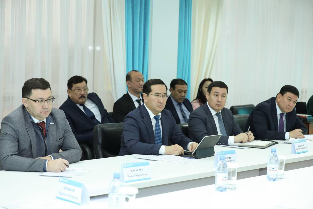 Нұрдәулет Қилыбай партия алаңында қоғамдық қабылдау өткізді