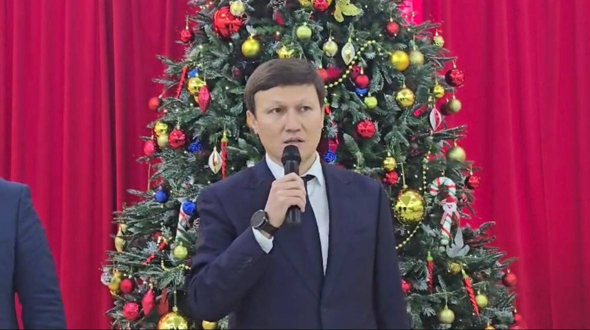 Тазалық қызметкерлеріне құрмет көрсетілді