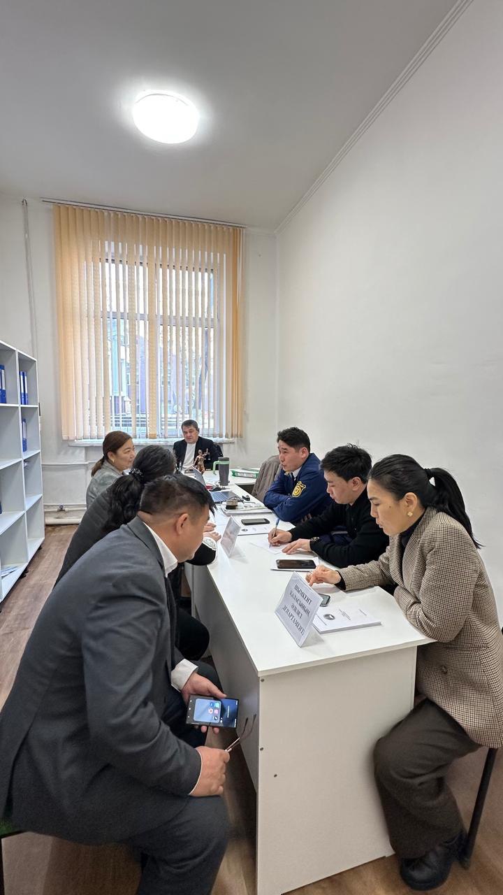 ЗАҢ КЛИНИКАСЫ АЯСЫНДА ҚҰҚЫҚТЫҚ КЕҢЕС БЕРУ АКЦИЯСЫ ӨТТІ