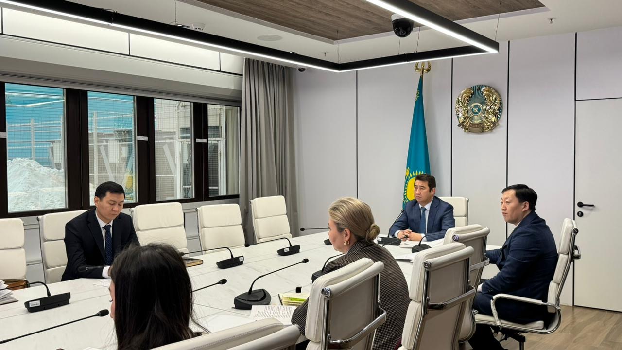 Айдарбек Сапаров азаматтарды жеке қабылдау өткізді