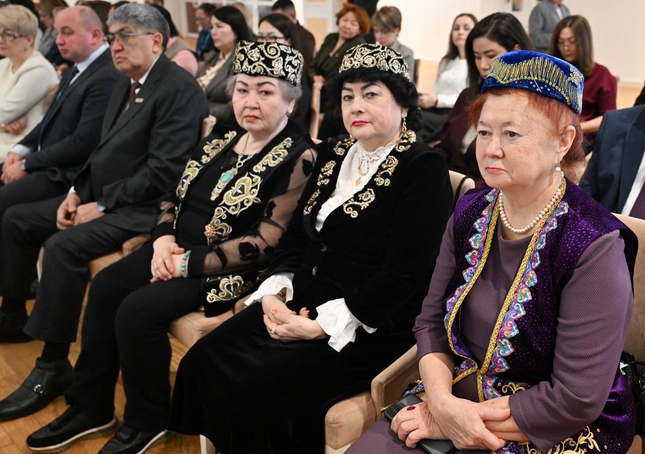 В области прошел ежегодный форум, посвященный укреплению национального единства и сохранению духовных ценностей