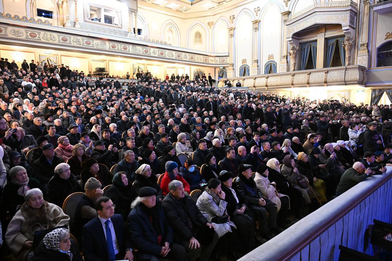 Алматыда Асанәлі Әшімовпен қоштасу рәсімі өтті