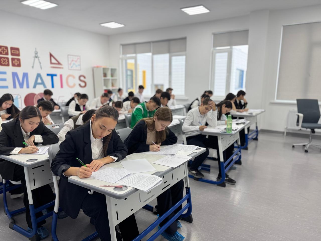 9-11 сынып оқушылары арасындағы пәндік олимпиаданың қалалық кезеңі қорытындыланды