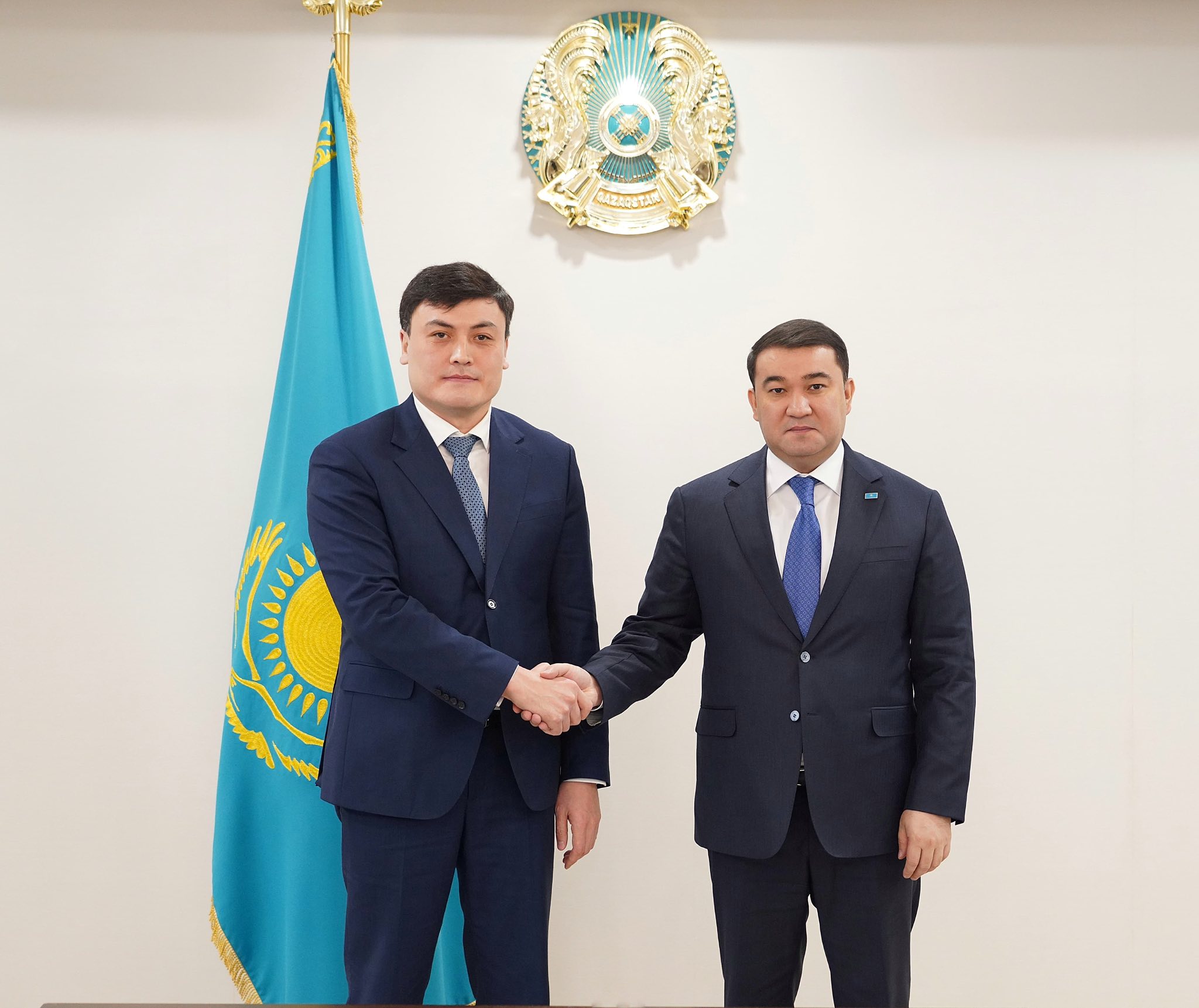 ТҮРКІСТАН ОБЛЫСЫНЫҢ ӘКІМІ «ТҮРКІСТАН БГҚ» ТӨРАҒАСЫМЕН КЕЗДЕСТІ