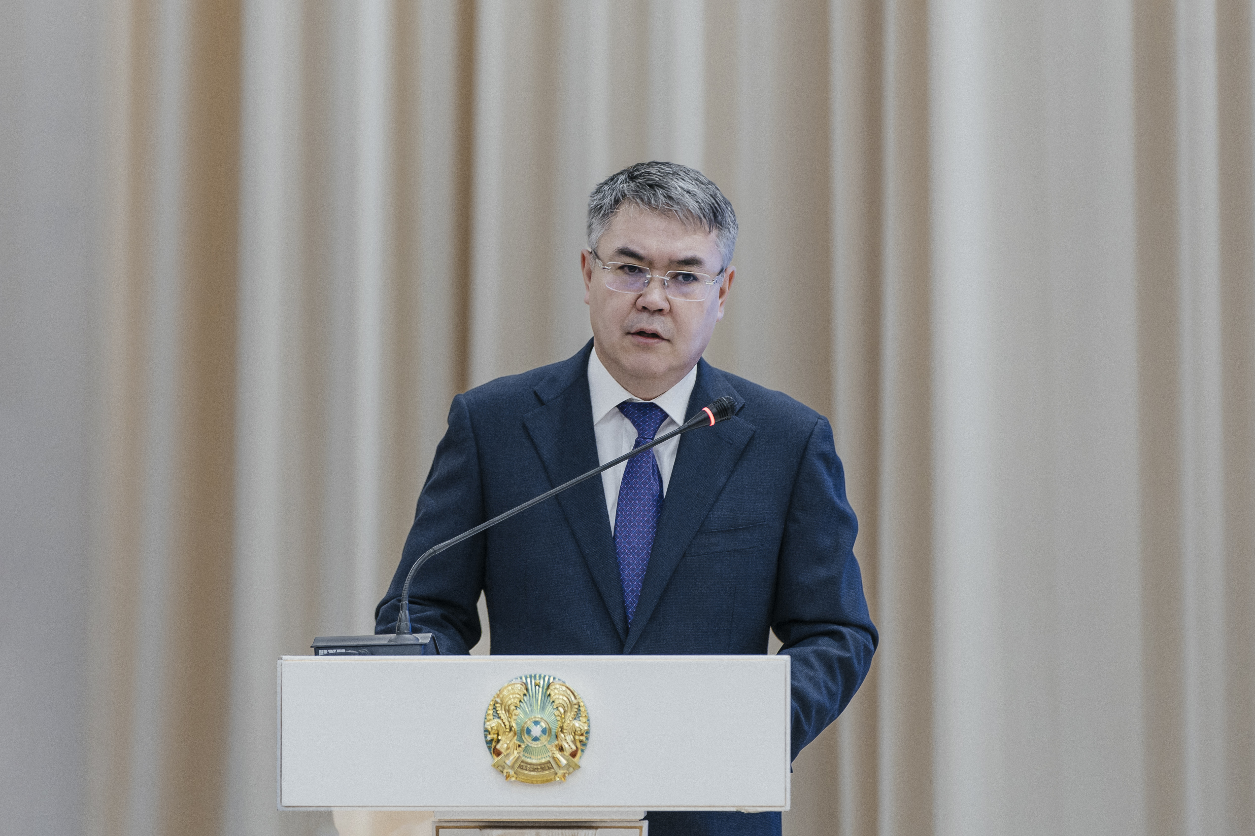 Облыс әкімі Атырау қаласының тұрғындарымен кездесті