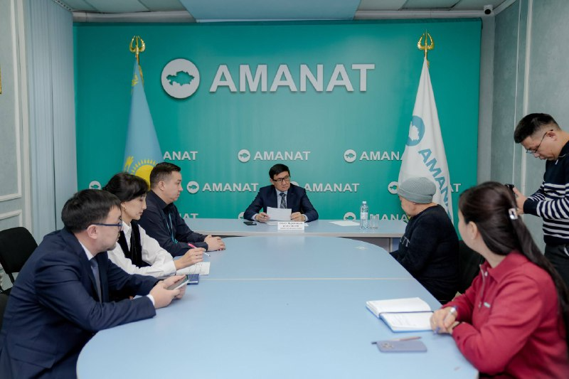 Аким города провел личный прием граждан по личным вопросам