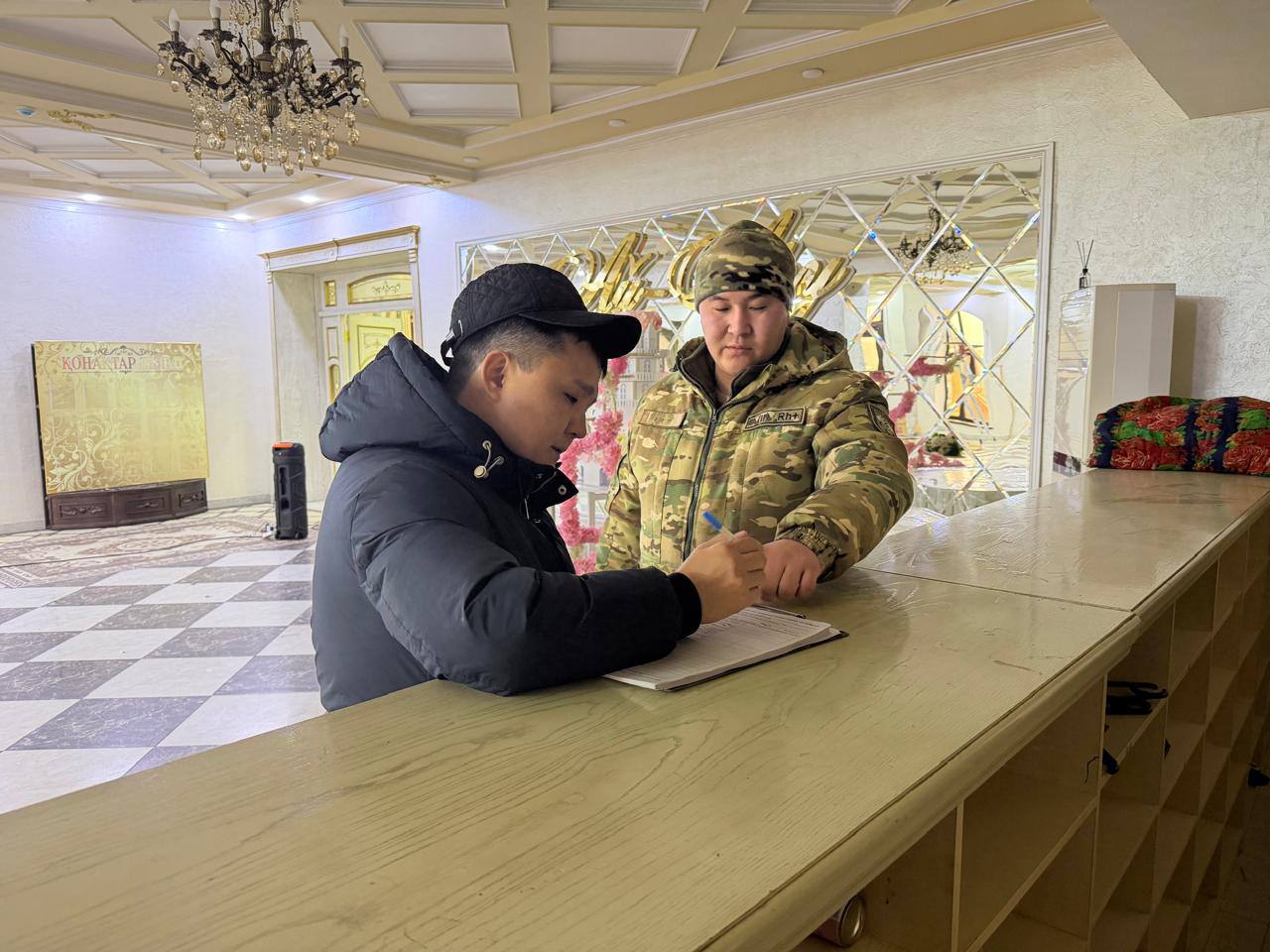 В Шуcком районе проведены разъяснительные работы по безопасности в период новогодних праздников