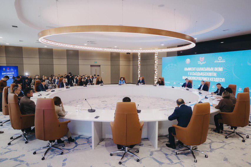 АКИМ ГОРОДА ШЫМКЕНТА ВСТРЕТИЛСЯ С ПРЕДПРИНИМАТЕЛЯМИ