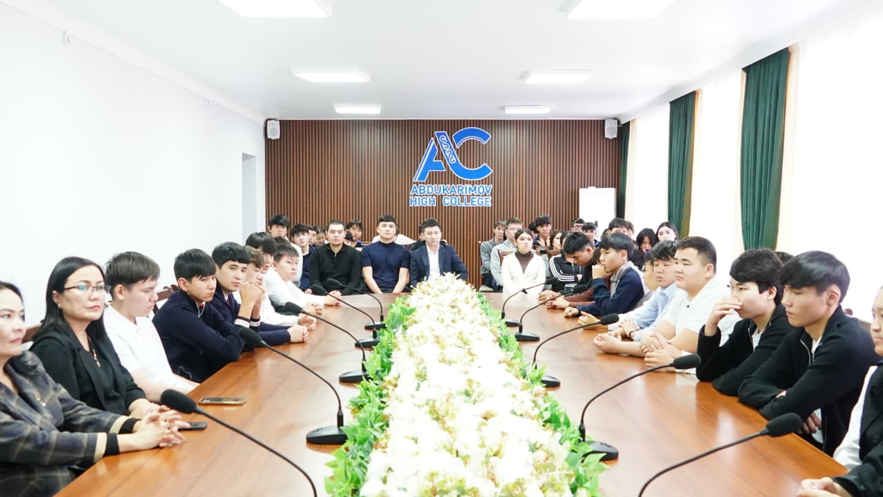 «Заң мен Тәртіп» қағидасы аясында жастармен еркін кездесу өтті