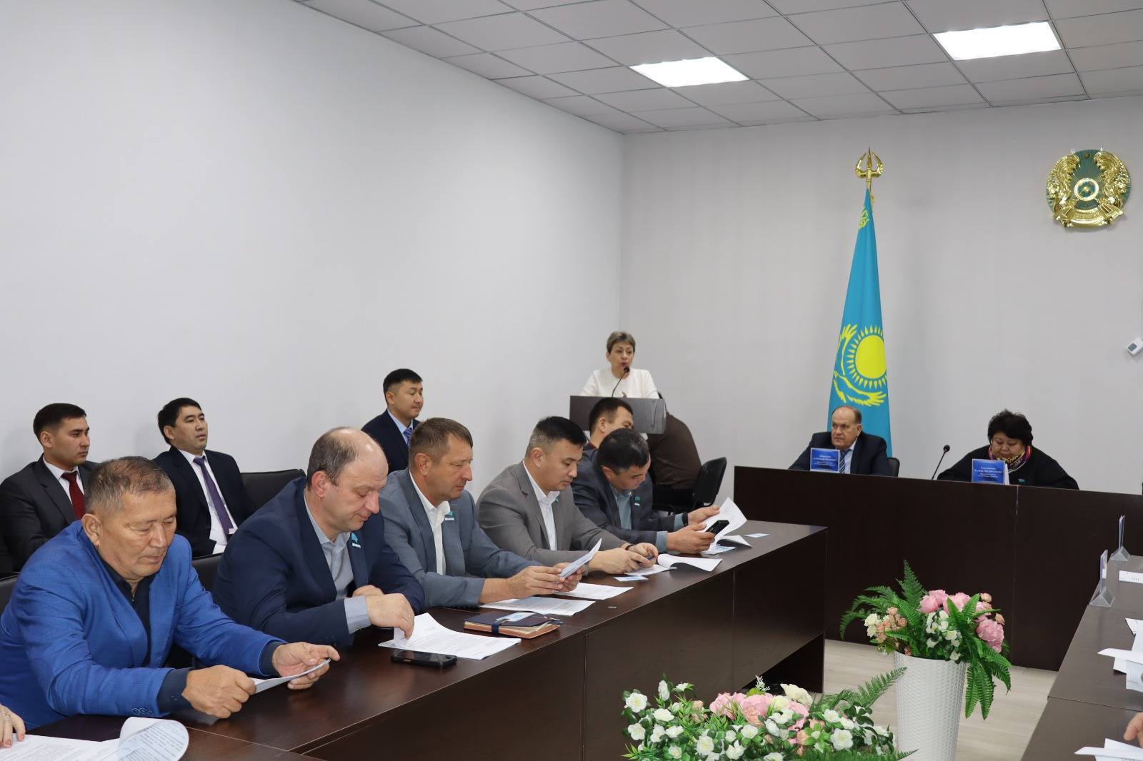 Совместное заседание депутатского часа и общественного совета Шортандинского района