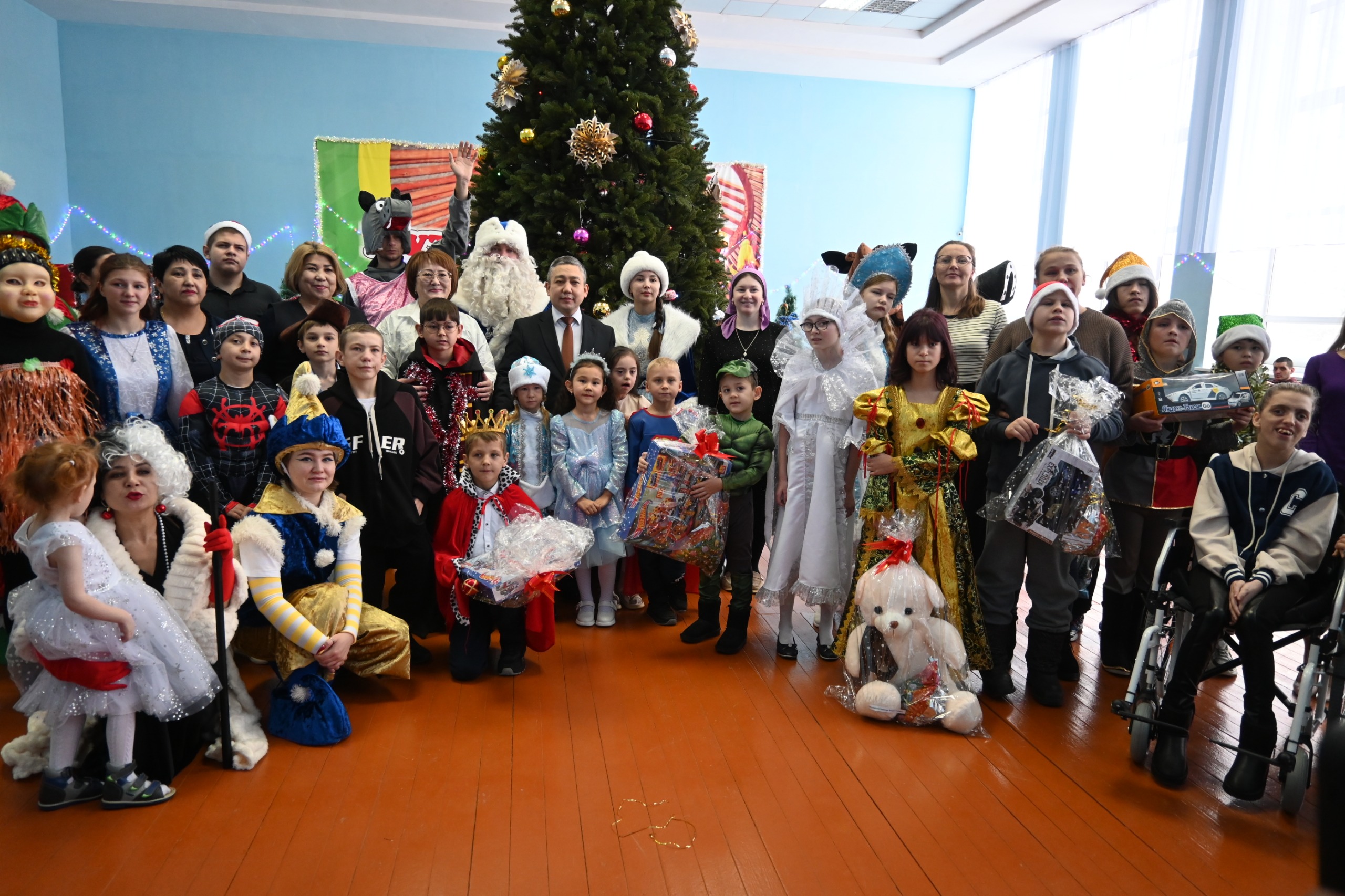 Новый Год, полный добра и радости