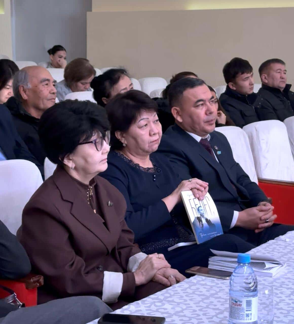 Состоялась презентация книги «Белес» главного специалиста отдела праворазъяснительной работы и оказания юридических услуг Департамента юстиции Атырауской области, члена Союза писателей и журналистов РК Бактыгали Н. Б