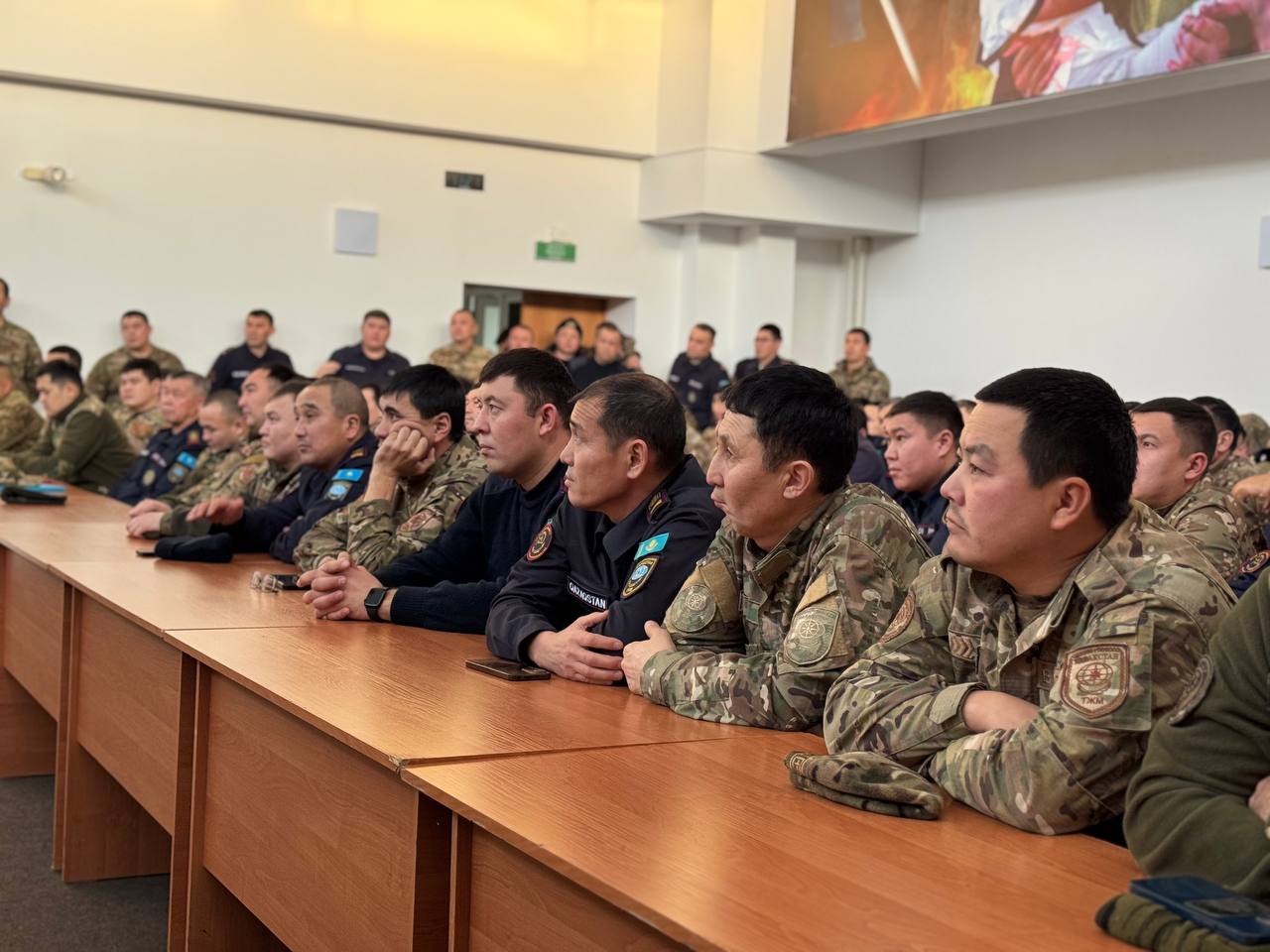 Жүргізуші құрамымен сабақ өткізілді