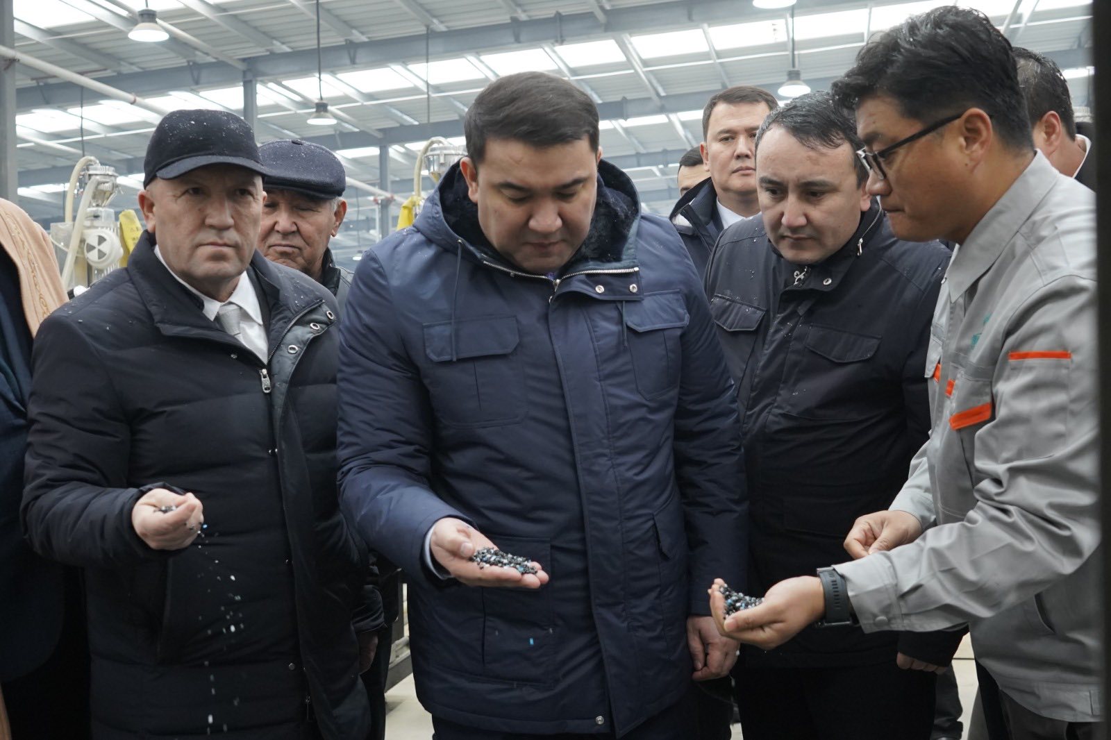 В ТУРКЕСТАНСКОЙ ОБЛАСТИ ЗАПУЩЕНО ПРЕДПРИЯТИЕ ПО ПРОИЗВОДСТВУ УСТРОЙСТВ КАПЕЛЬНОГО ОРОШЕНИЯ И ЛЕНТ ДЛЯ ПОЛИВА