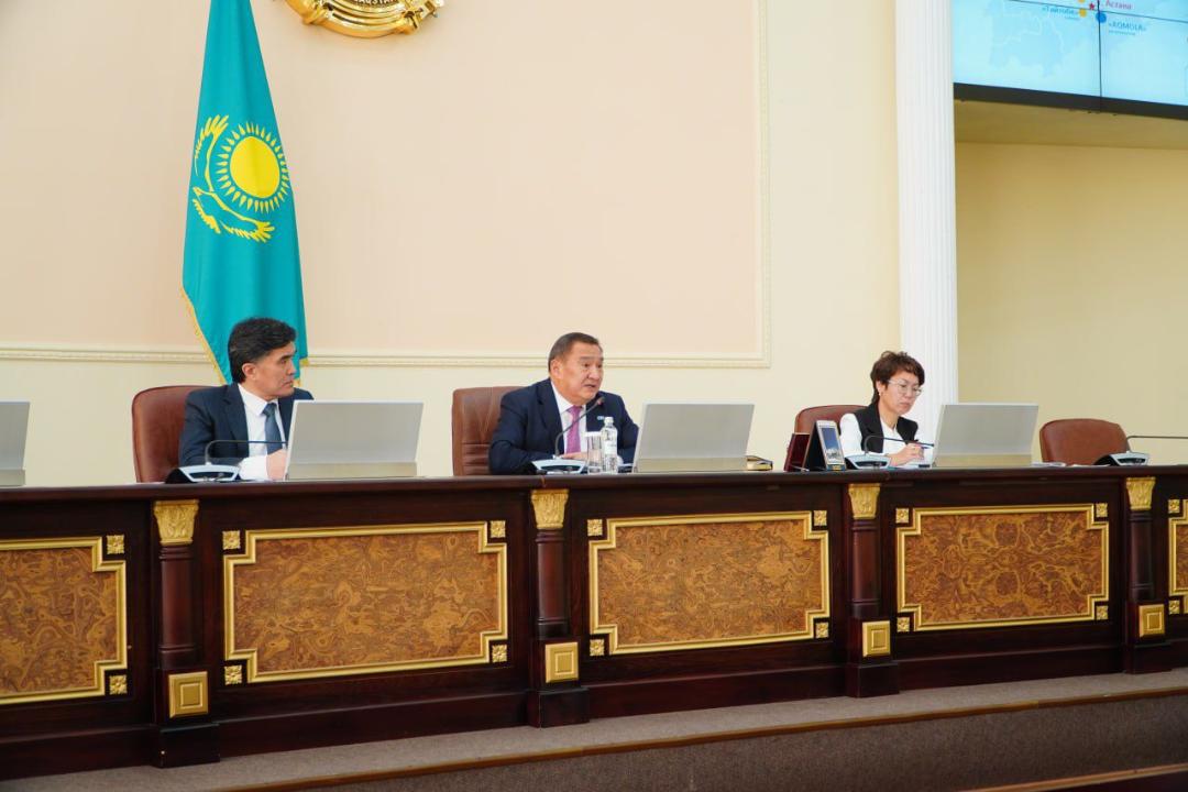 Рост инвестиций и развитие дорожной инфраструктуры рассмотрены на заседании акимата