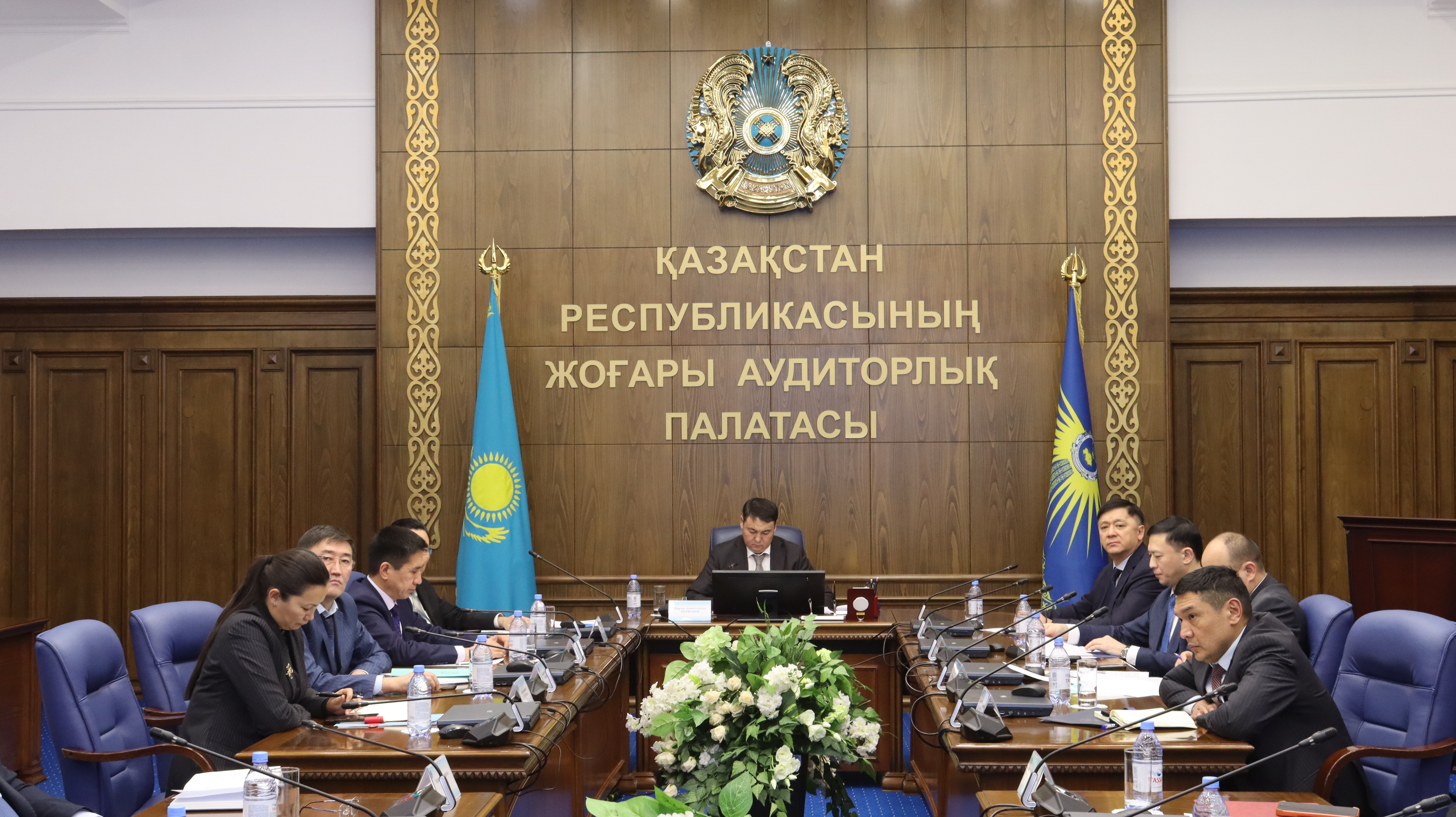 Вопросы повышения эффективности региональных ревизионных комиссий рассмотрены в ВАП РК