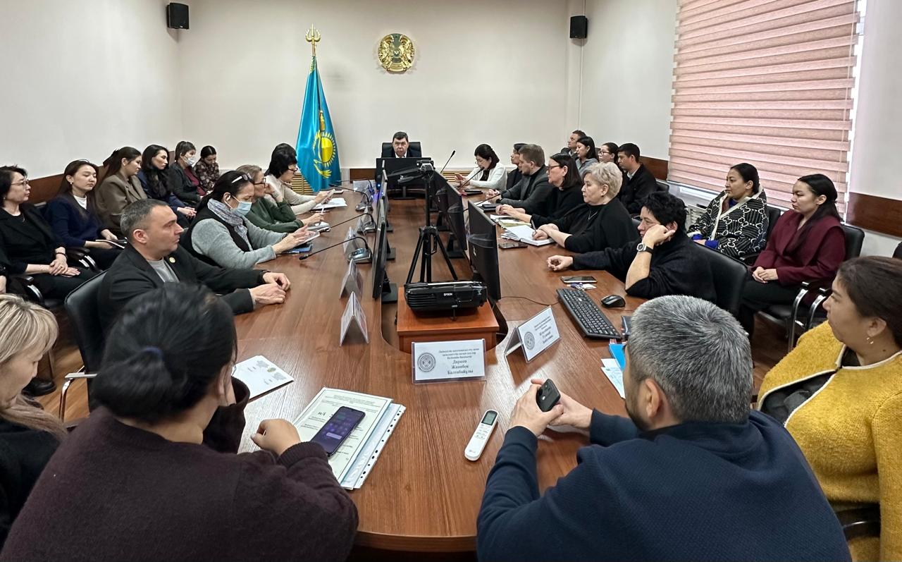 Сыбайлас жемқорлық құқық бұзушылықтарға жол бермеу және мемлекеттік қызметшілердің қызметтік әдеп нормаларын мүлтіксіз сақтау мәселелері туралы кеңес өтті