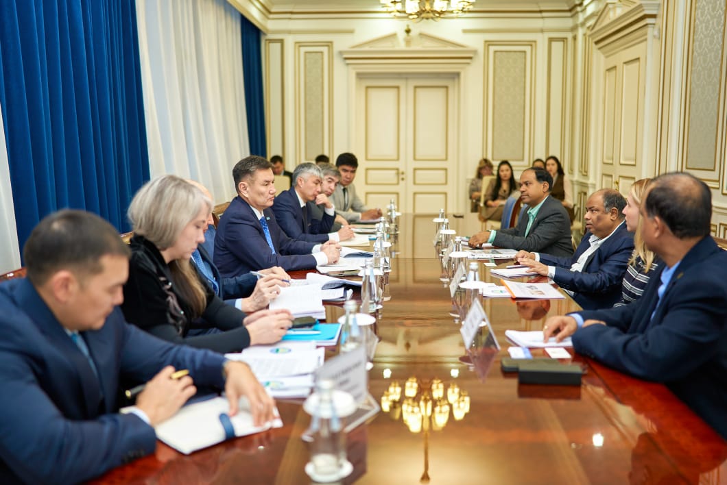 Шығыс Қазақстан облысының әкімі MNALRC W.L.L. компаниясымен жұмыс кездесуін өткізді