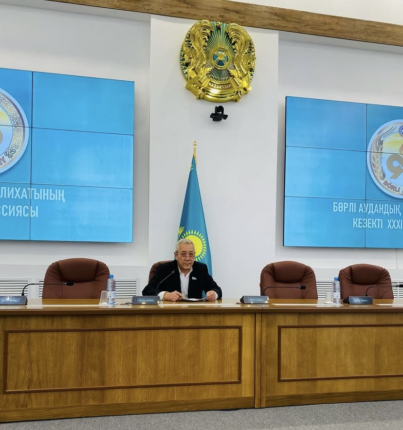 2025 жылдың 25 желтоқсан күні аудандық мәслихаттың тұрақты комиссия отырысы депутат М.Дияровтың төрағалығымен өтті