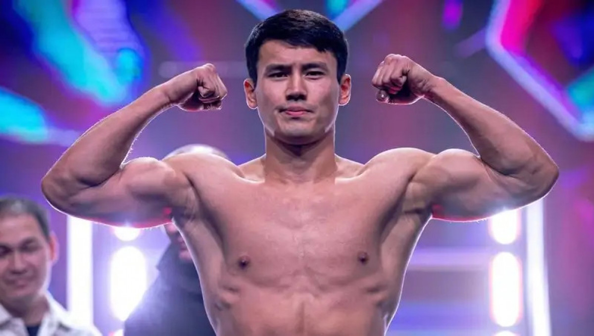 Еркебұлан Тоқтар қарсыласын нокаутқа түсірді (ВИДЕО)