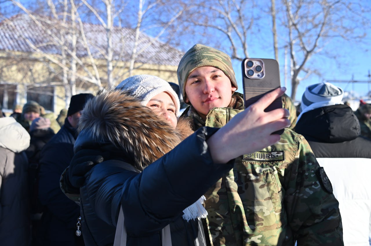 Сарбаздардың ата-аналары Қарағанды гарнизонының әскери бөліміне барды