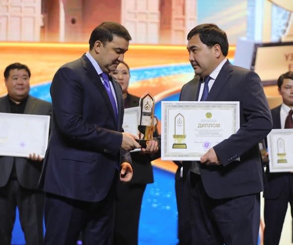 Түркістан облысында дәстүрлі «Жыл үздіктері – 2025» салтанатты марапаттау рәсімі өтті