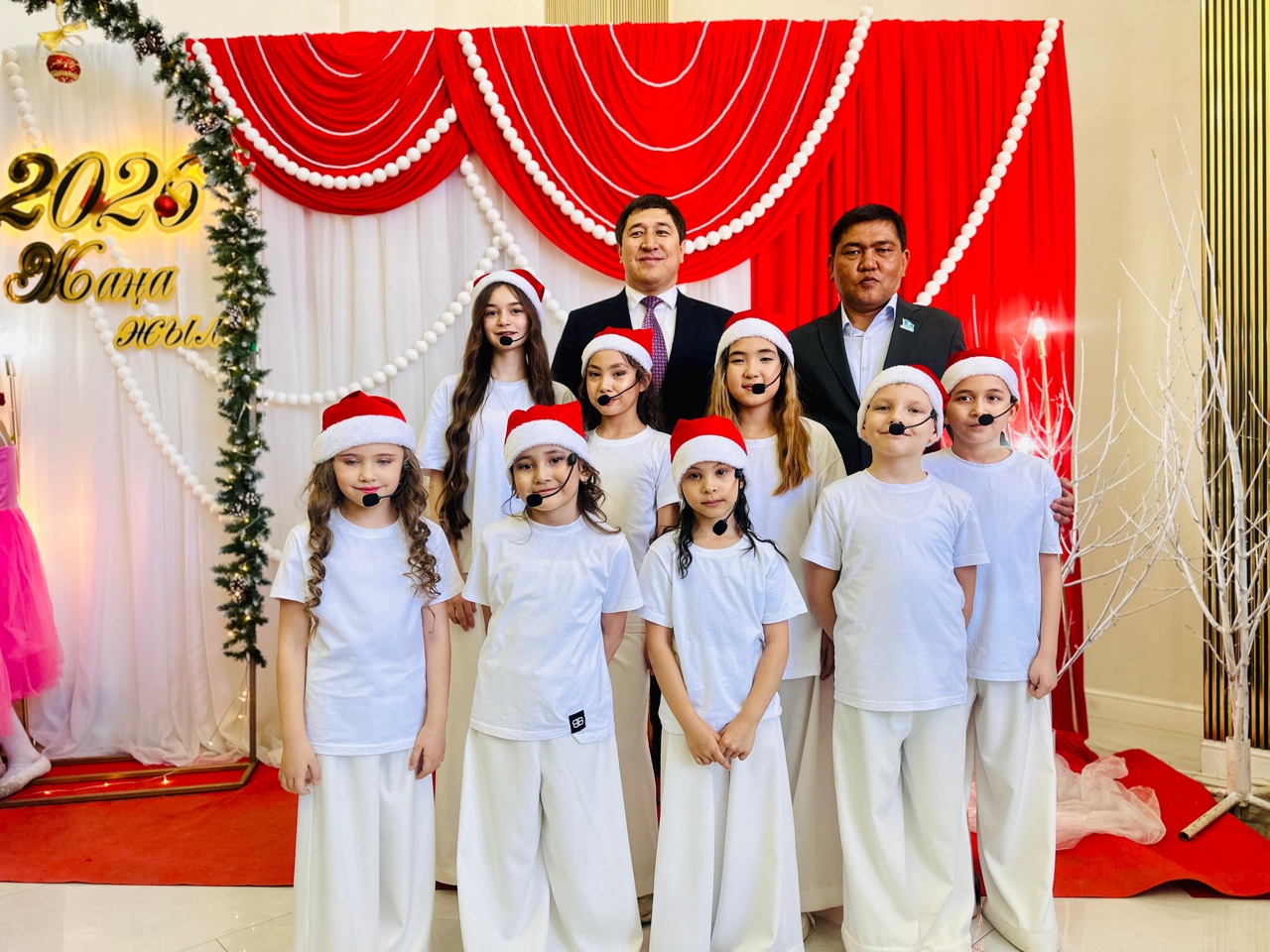 Қуанышқа толы Жаңа жыл