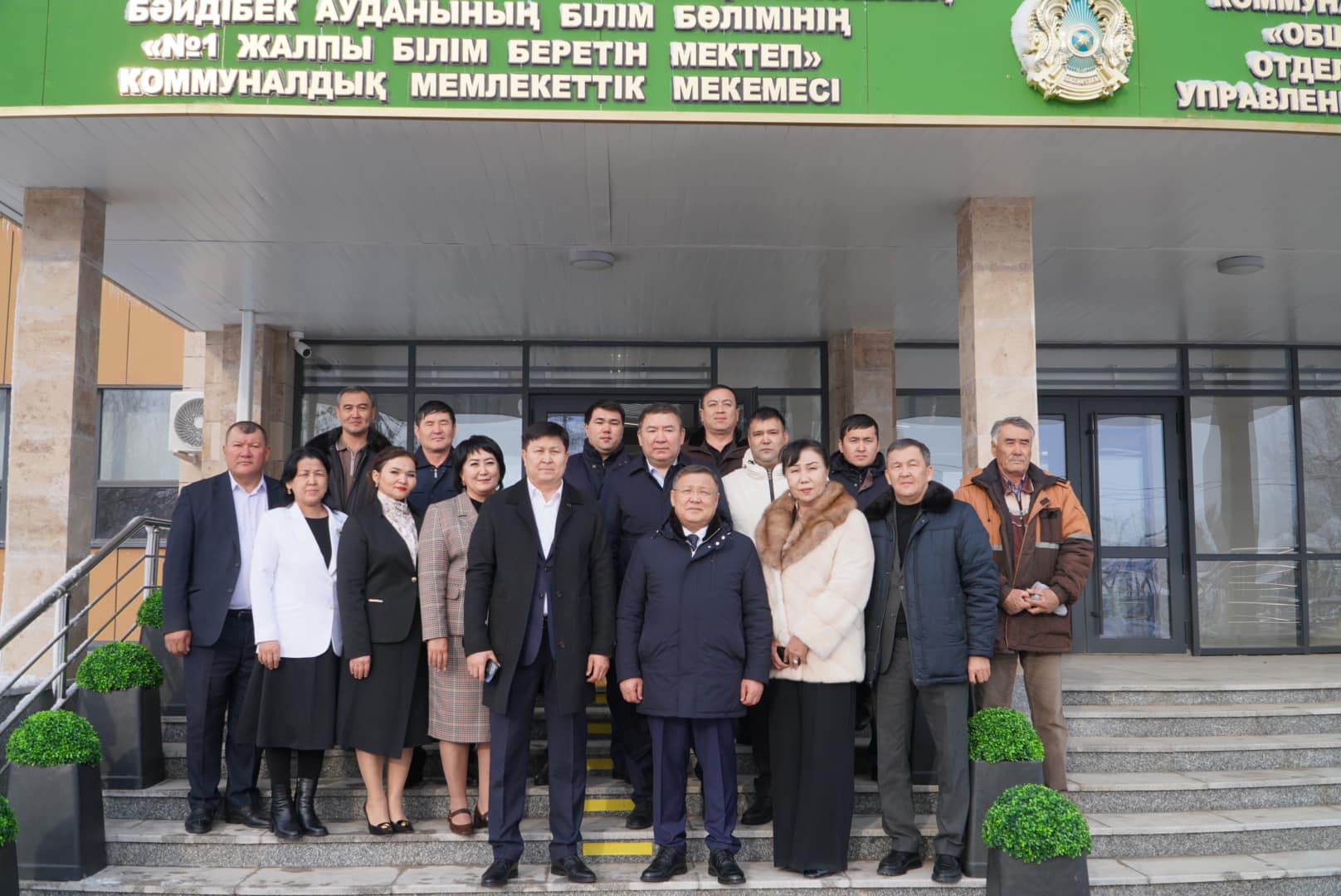 БӘЙДІБЕК: ҚР ПАРЛАМЕНТІ МӘЖІЛІСІНІҢ ДЕПУТАТЫ Ұ.СӘДІБЕКОВ АУДАНДАҒЫ “ЖАЙЛЫ МЕКТЕПТІҢ” ЖАҒДАЙЫМЕН ТАНЫСТЫ