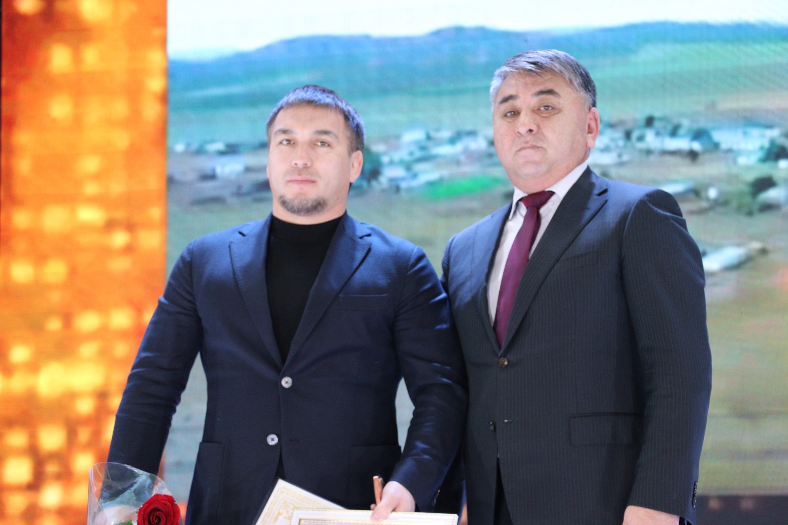 НАГРАЖДЕНЫ ЛУЧШИЕ ПО ИТОГАМ ГОДА