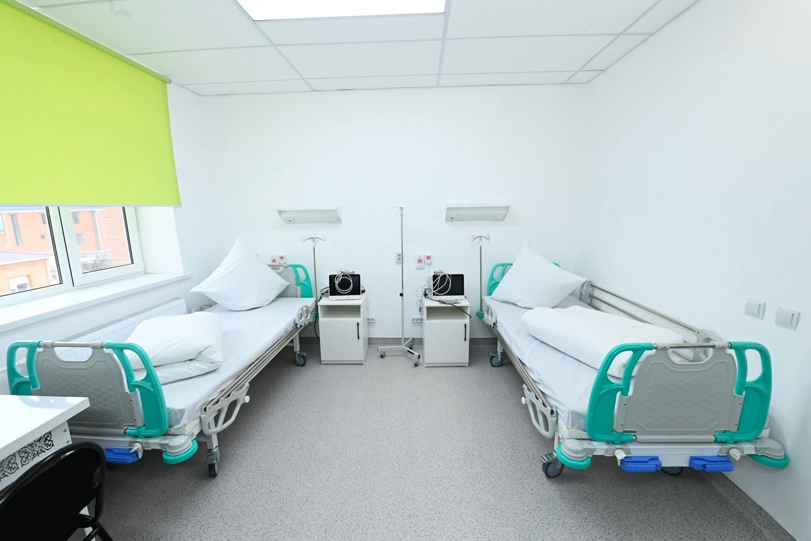 МЕДИЦИНАЛЫҚ САҚТАНДЫРУМЕН +1 МЛН ӘЛЕУМЕТТІК ОСАЛ АЗАМАТТАРДЫ ҚАМТУДЫ КЕҢЕЙТУ