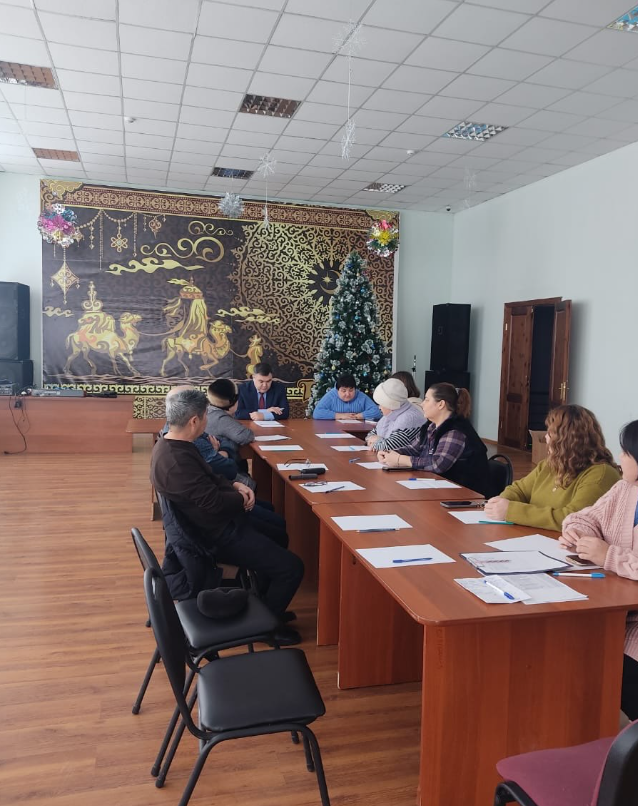 Собрание местного сообщества поселка Октябрьский