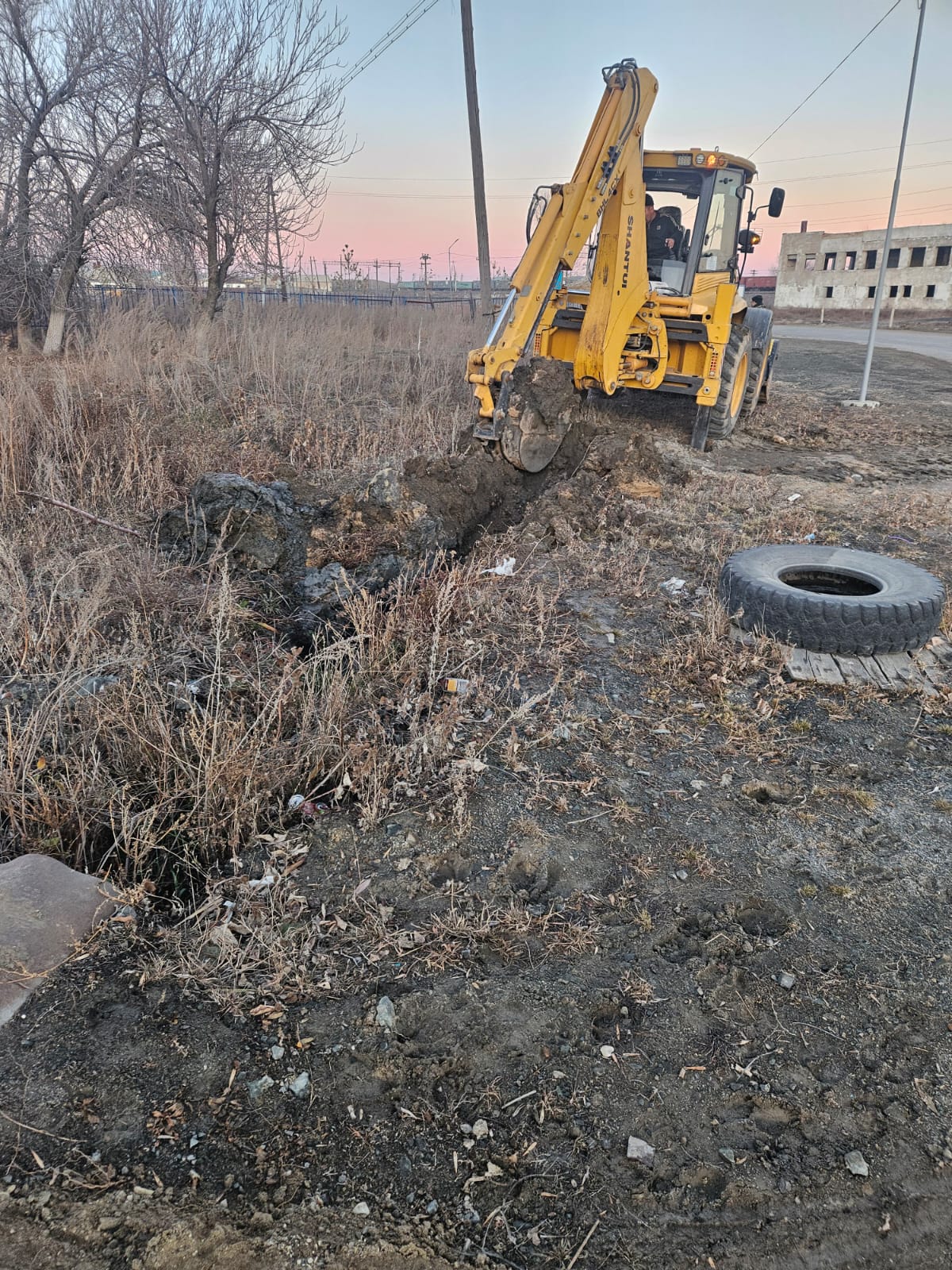 По улице А. П. Тихонова проведены работы по осветлению воды