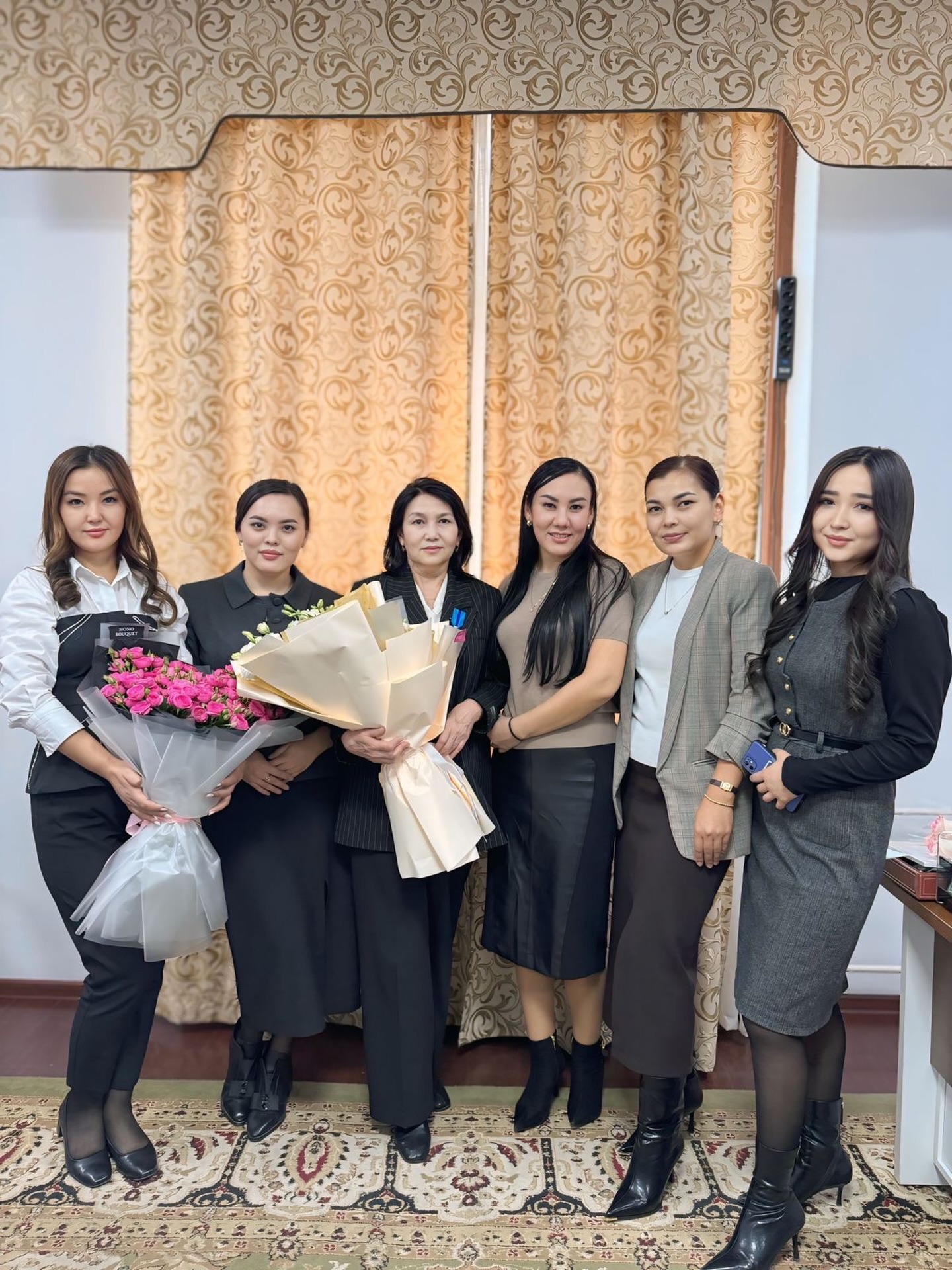 “ЕРЕН ЕҢБЕГІ ҮШІН” МЕДАЛІНІҢ ИЕГЕРІ ЖАСТАРҒА ҮЛГІ БОЛАРЛЫҚ КЕҢЕС БЕРДІ